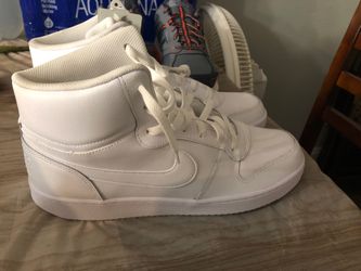 Brand new pair of high Top Air Force Ones for MEN