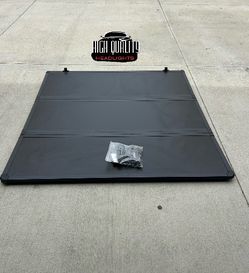 Chevy Silverado 2007-2013 hard  TRI fold flip up cover