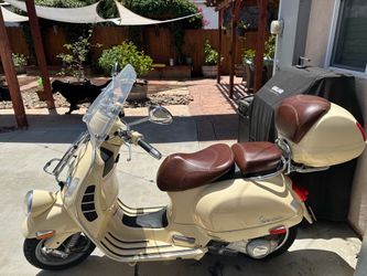 Used 2009 Vespa with Low Miles