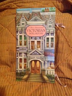 Three dimensional victorian doll house