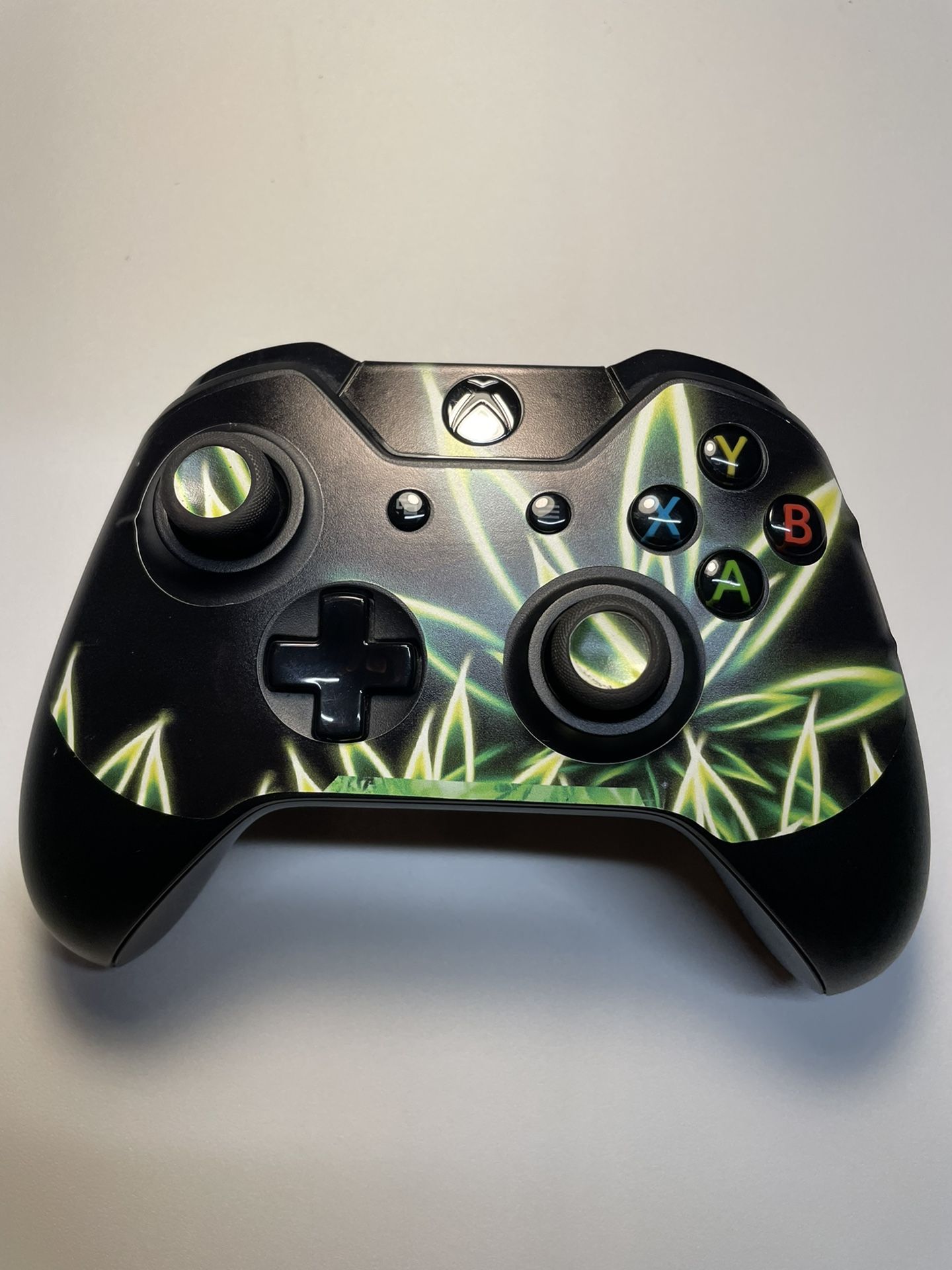 Custom Weed Xbox One Controller