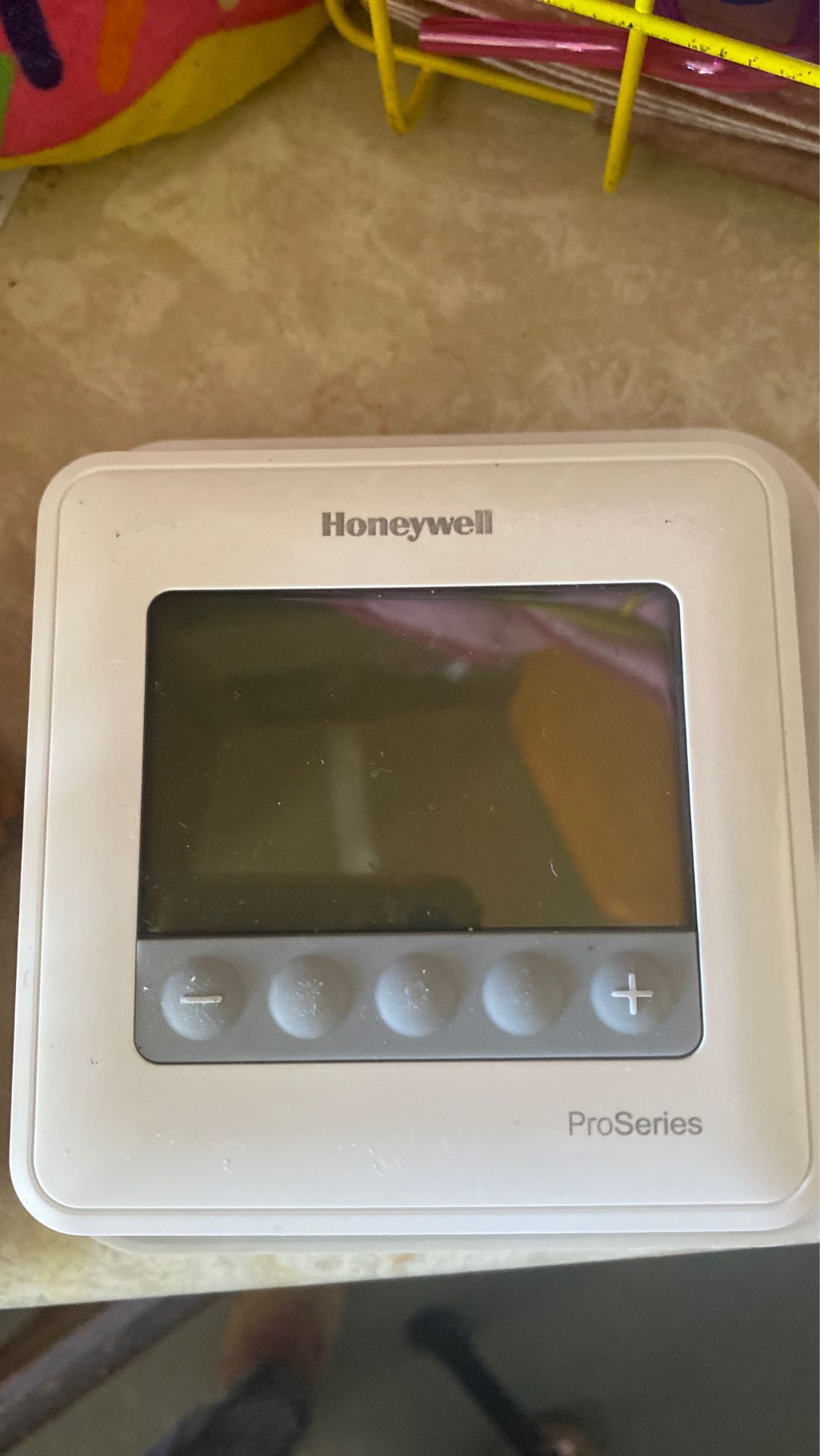 Honeywell ProSeries Thermostat