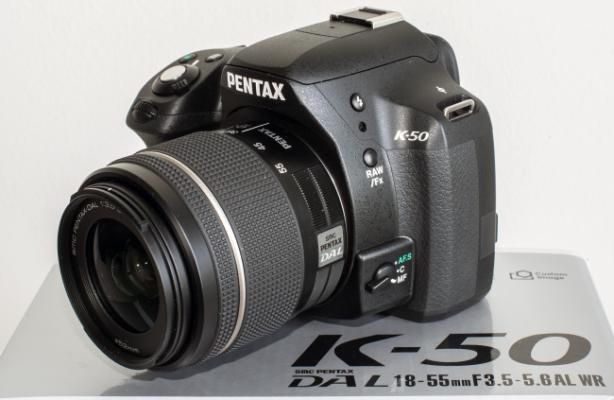 Pentax K50 (3) Lenses 50mm 200 And Kit