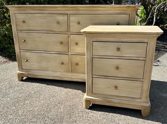 Dresser & Nightstand DELIVERY AVAILABLE