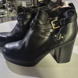 Size 9 Chunky Boots $15