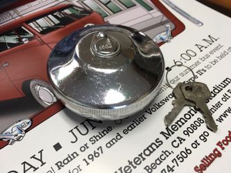 NOS locking gas cap with keys