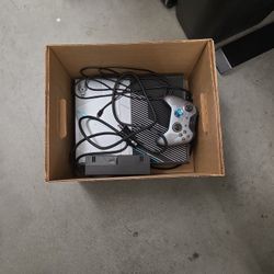 Xbox One (Halo 5 Guardians Special Edition)