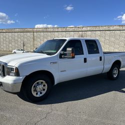 2007 Ford F-250 XLT Super Crew Cab. Diesel  Only 149k Miles For Sale $9500.