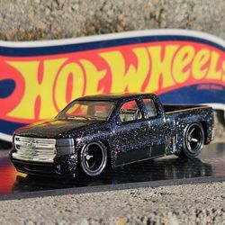 Hot Wheels Custom Paint Chevy Silverado Real Riders Truck Trokas
