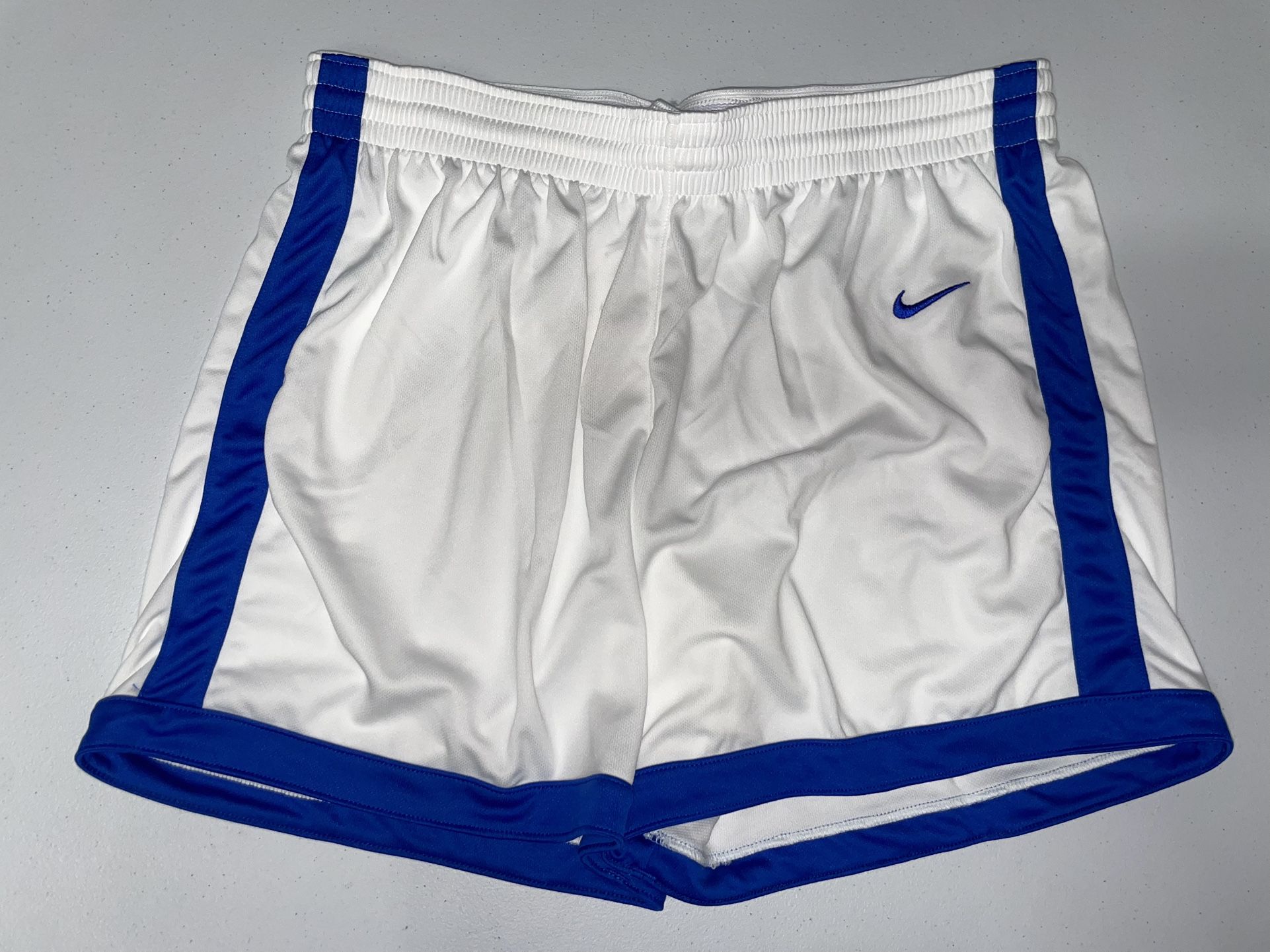 Nike: Women’s White/Royal Blue Athletic Basketball Shorts (XL)