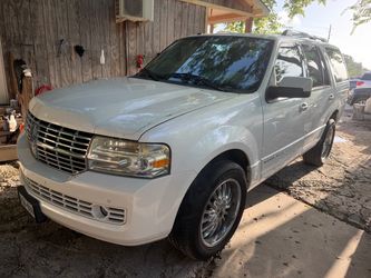 2011 Lincoln Navigator