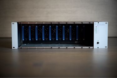 Rupert Neve Designs R10 10 Slot 500 Series Chassis