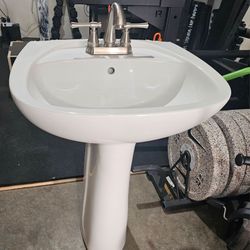 FREE Pedestal Sink - Great Condition