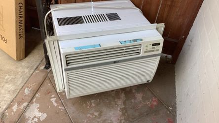 LG. A/C. 10,000. BTU