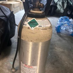 Used 10 lbs CO2 Tank