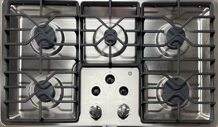 GE Cooktop JGP3036SLSS 01099 .