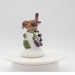 Franklin Mint Birds Bell-Porcelain "The Wren"  Peter Barrett
