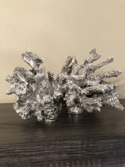 Silver coral reef decor