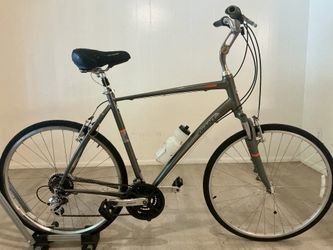   Gorgeous Giant Hybrid | Like New | Ready to roll (XL)