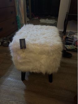 Tainoki storage stool
