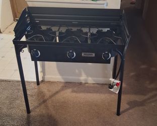 Outdoor burner with 3 eyes