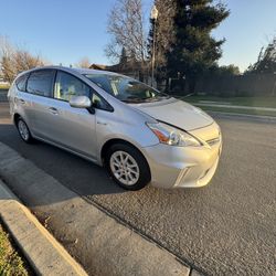 2013 Toyota Prius V