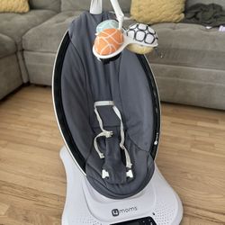4 Moms Mamaroo Swing