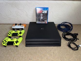 PS4 + 3 controllers + HDMI cable + controller charging cable + 2K 25