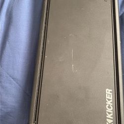 Kicker Amplifier 1800.1
