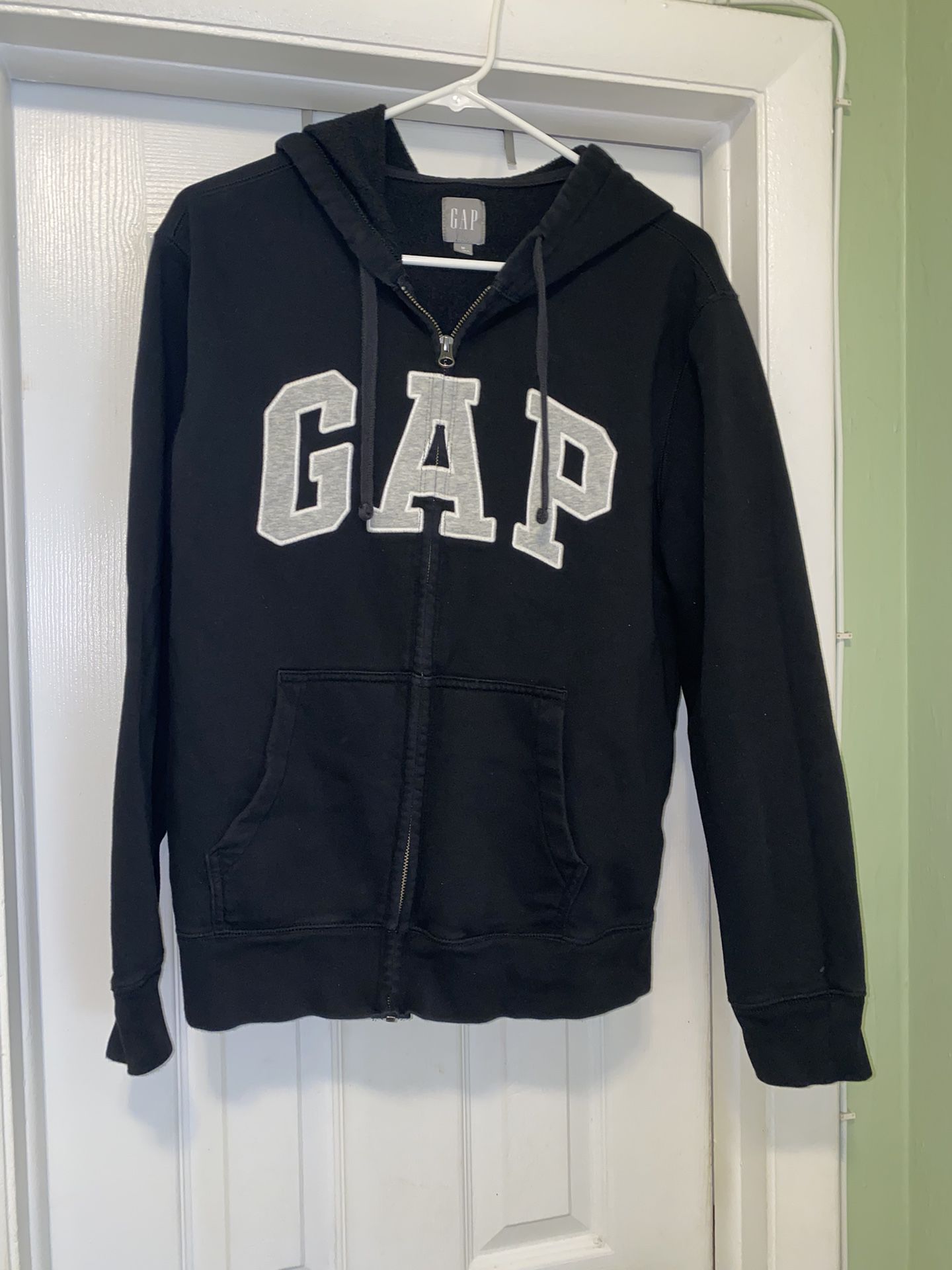 Gap Mens arch logo hoodie Zip Up, True Black, Gray Logo