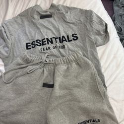 Essential Short Set