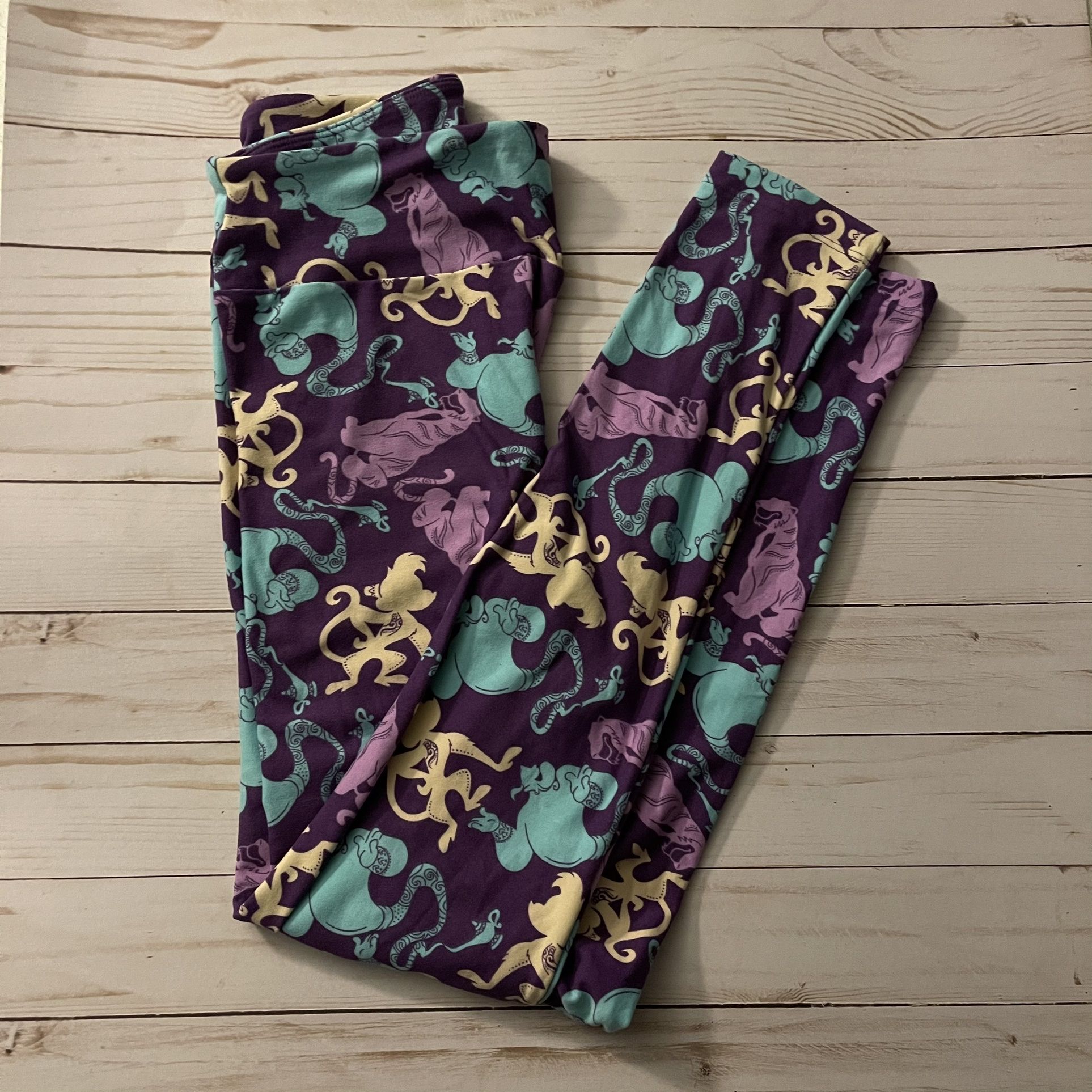 Disney Aladin Lularoe