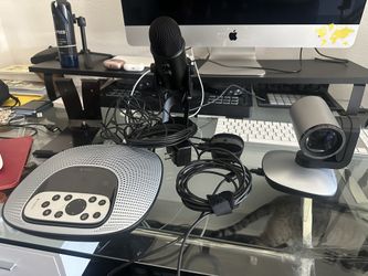 Logitech conference Strimer cam