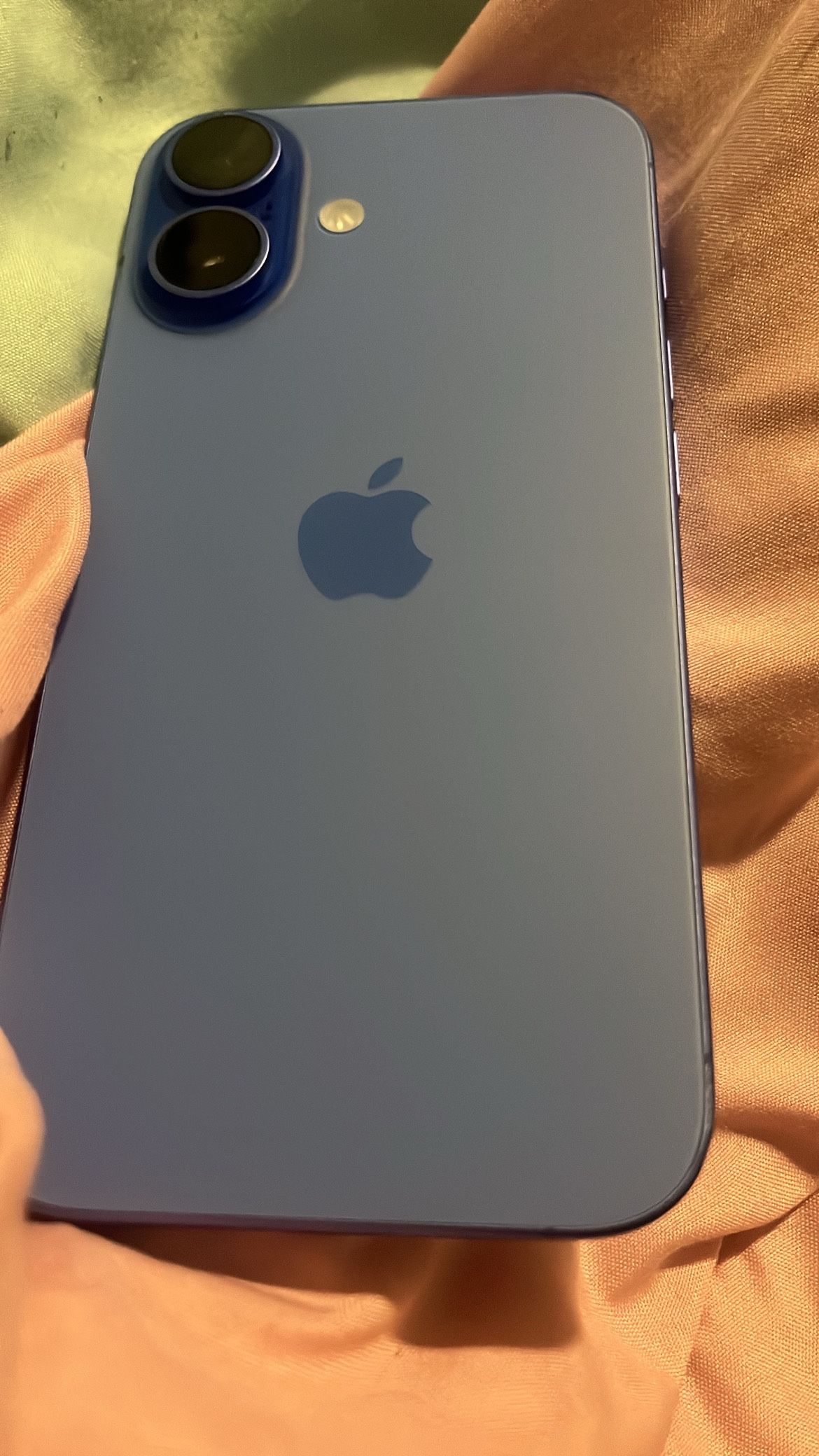 iPhone 16