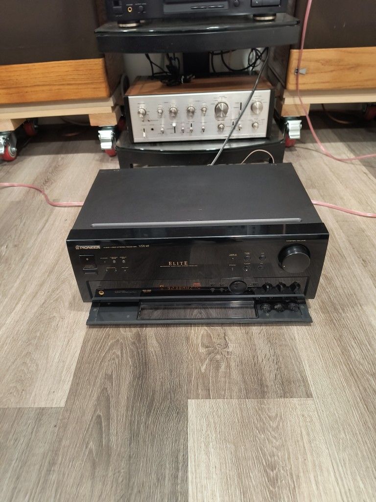 Pioneer Elite Receiver