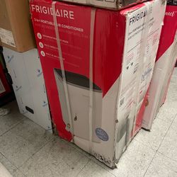 AC - FRIGIDAIRE 10,000 BTU Portable Air Conditioner - Covers 250 Sq Ft