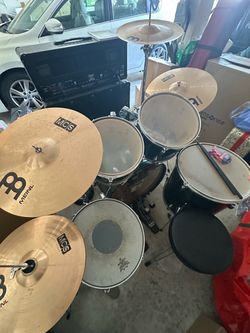 CB drum kit MCS cymbals and double bass pedal
