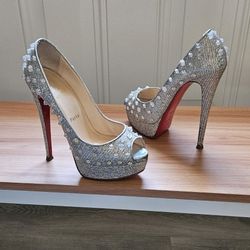Women's Christian Louboutin Spike-Studded Crystals Pump Heels Size 7 US