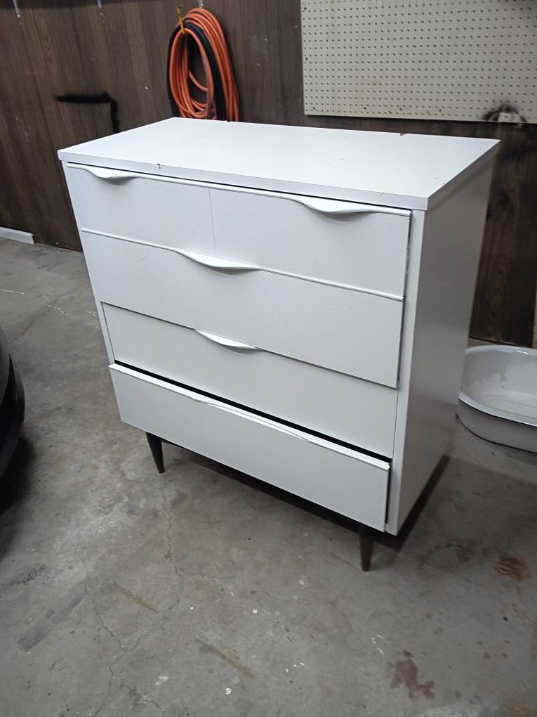 Heavy Duty Wood Dresser Great White Paint