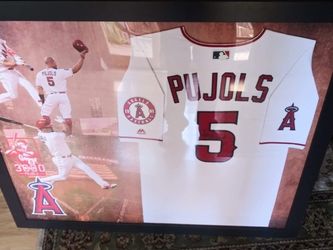 ALBERT Pujols Autographed  Jersey 