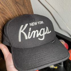 SUPREME NYC BLACK SNAPBACK HAT STARTER ‘06 NY KINGS