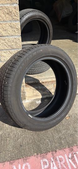 235 50 19 almost brand new Pirelli