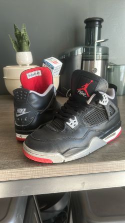 Jordan 4s