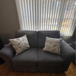 Loveseat recliner with usb both sides.