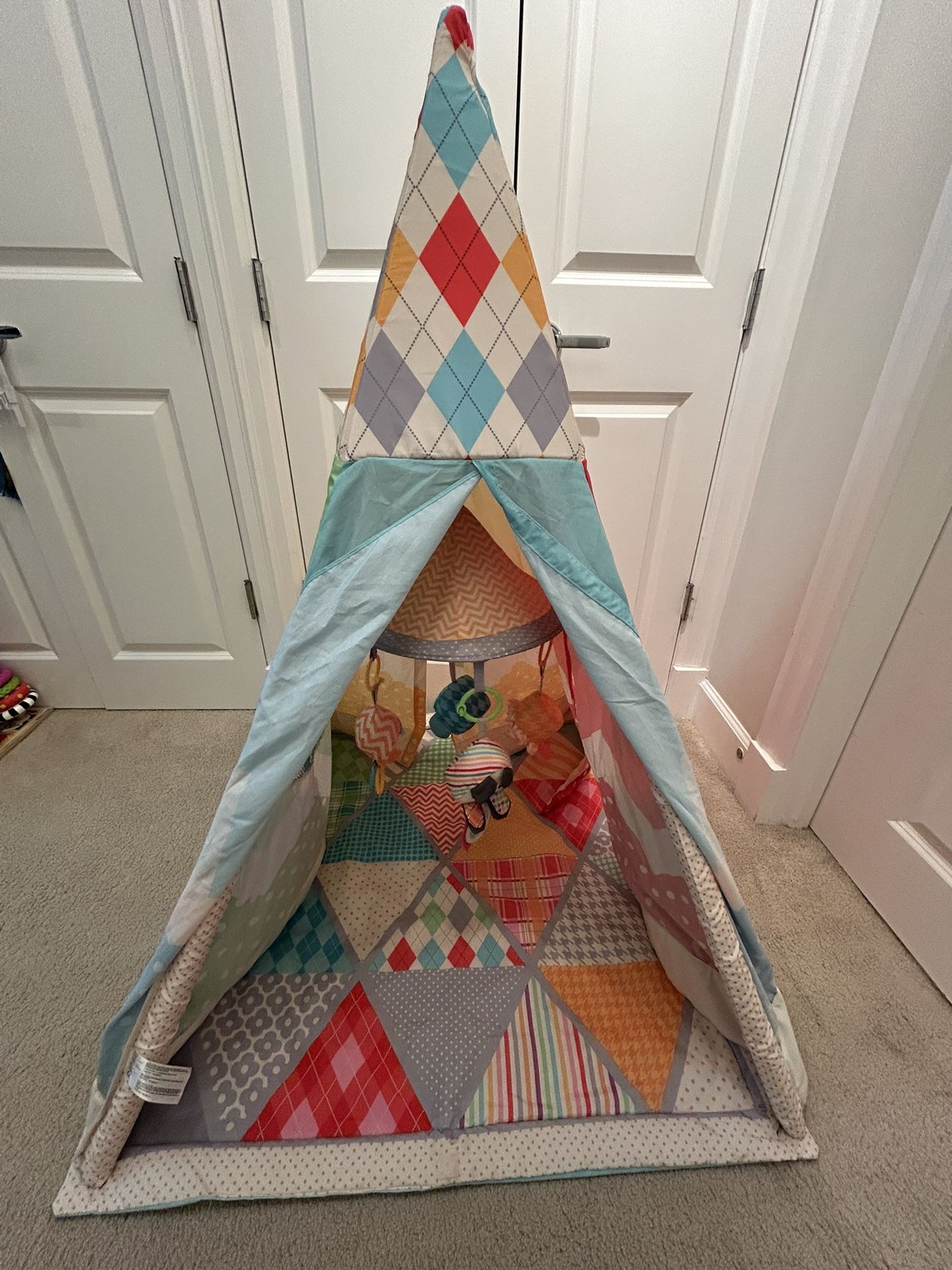 Kids Play Tent + Toys (see Pictures)