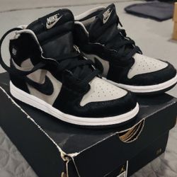 Tennis De Niño Size 9 