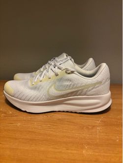 Nike men’s running shoes