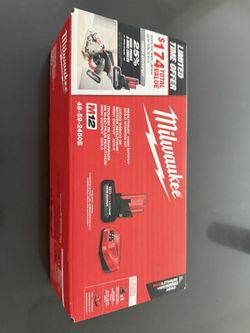 Milwaukee M12 5.0 Battery With Charger