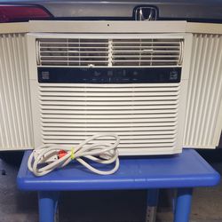 Kenmore 12000 BTU window air conditioner