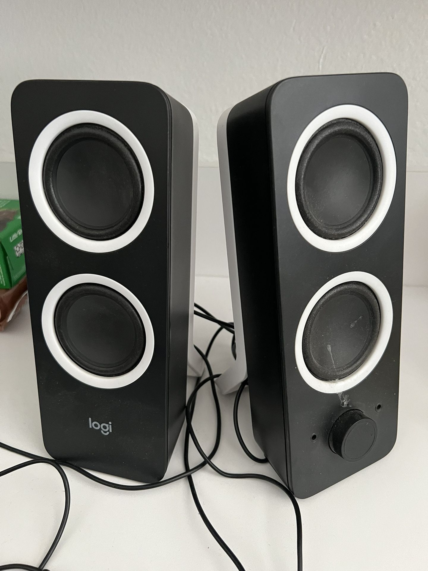Logitech PC speakers with Aux